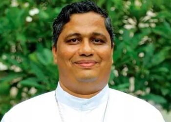 സമുദായത്തിൽ-അം​ഗസംഖ്യ-കുറയുകയാണ്!!-യുവജനങ്ങൾ-വിദേശത്തേക്ക്-പോകാനുള്ള-ഓട്ടത്തിലാണ്,-നിങ്ങൾ-18ൽ-പ്രണയിച്ച്-25ൽ-വിവാഹം-കഴിച്ച്-കുടുംബജീവിതത്തിലേക്ക്-കടക്കണം-വിവാദ-പരാമർശവുമായി-മാർ-പാംപ്ലാനി