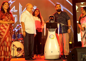 ടെക്കോസ-റോബോട്ടിക്സുമായി-സഹകരിച്ചുണ്ടാക്കിയ-നേട്ടം,-എഐ-പവർഡ്-ഹ്യൂമനോയിഡ്-റോബോട്ട്-നിർമിച്ച്-വിദ്യാർത്ഥികൾ