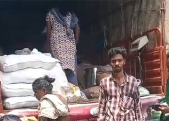 ‘സഞ്ചരിക്കുന്ന-റേഷന്‍കട’;-ആശ്രയിക്കുന്നത്-642-കുടുംബങ്ങൾ,-കെ-സ്റ്റോറിലെത്താൻ-ബുദ്ധിമുട്ടുള്ളവർക്ക്-വീട്ടുപടിക്കല്‍-സേവനം