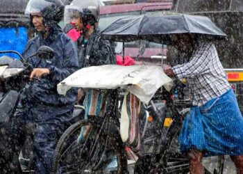 കുട്ടനാട്-താലൂക്കിലെ-വിദ്യാഭ്യാസ-സ്ഥാപനങ്ങൾക്കും-കോട്ടയം-ജില്ലയിൽ-ദുരിതാശ്വാസ-ക്യാമ്പ്-പ്രവർത്തിക്കുന്ന-സ്കൂളുകൾക്കും-നാളെ-അവധി