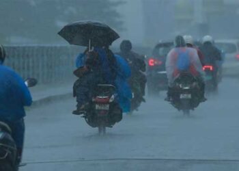 നദികളിൽ-ജലനിരപ്പ്-അപകടകരമാംവിധം-ഉയരത്തിൽ,-നദികളിൽ-ഇറങ്ങരുത്,-തീരദേശത്തുള്ളവർക്ക്-ജാ​ഗ്രതാ-നിർദേശം,-വരുന്ന-5-ദിവസം-മഴ-ശക്തമാകും