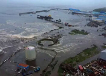 റഷ്യയ്ക്കും-ജപ്പാനും-പിന്നാലെ-യുഎസ്-തീരം-തൊട്ട്-സൂനാമി-തിരകൾ;-9.8-അടി-വരെ-ഉയർന്നേക്കും,-അതീവ-ജാഗ്രത