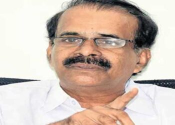 ക്രൈസ്തവ-സഭാ-ബന്ധം-ഊട്ടിയുറപ്പിക്കാൻ-മുന്നിട്ടിറങ്ങിയ-നേതാവല്ലേ-താങ്കൾ-മാധ്യമപ്രവർത്തകർ!!-‘ഊട്ടിയുറപ്പിക്കുക’യിൽ-തൂങ്ങി-മന്ത്രി!!-ആദ്യം-മലയാളം-ശരിക്ക്-പഠിക്കണം,-ആനയൂട്ട്-എന്ന്-കേട്ടില്ലെ-അതാണ്-സംഭവം,-ഉത്തരം-മുട്ടിയപ്പോൾ-മാധ്യപ്രവർത്തകരുടെ-രാഷ്ട്രീയം-തപ്പി-ബിജെപി-സഹമന്ത്രി