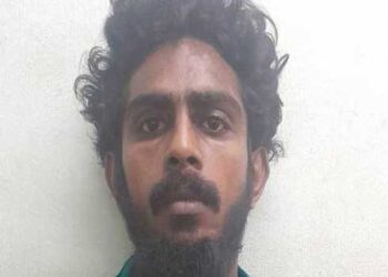 അച്ഛനും-മകനു-തമ്മിൽ-പൊതിരെത്തല്ല്!!-പിടിച്ചുമാറ്റാനെത്തിയ-പോലീസുകാരന്റെ-ഷോൾഡർ-കടിച്ചു-പറിച്ചു,-യുവാവ്-അറസ്റ്റിൽ