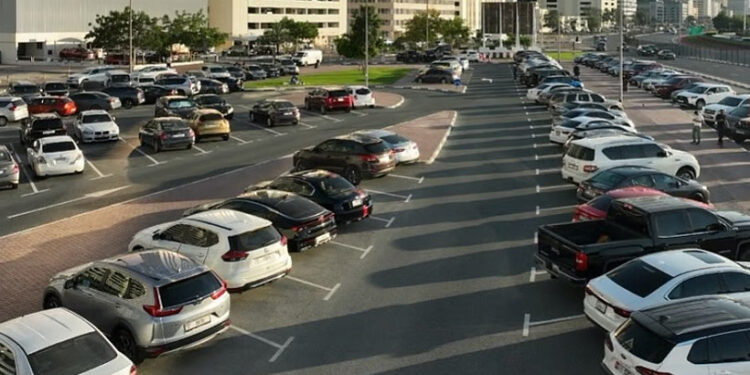 ദുബായിൽ-ഇനി-മുതൽ-പാർക്കിങ്-ഫീസ്-എഐ-പിരിക്കും