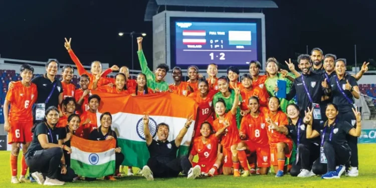 കുതിച്ച്,-ഭാരത-വനിതാ-ഫുട്ബോള്-ടീം;-ഫിഫ-റാങ്കിങ്ങില്-ഏഴ്-സ്ഥാനം-മുന്നേറി