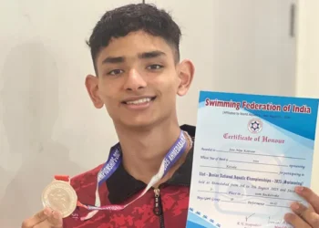 ദേശീയ-ജൂനിയര്‍-നീന്തല്‍-ചാമ്പ്യന്‍ഷിപ്പില്‍-മലയാളി-താരത്തിന്-വെള്ളി-മെഡല്‍