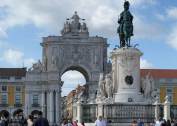 ചരിത്ര-സ്നേഹികളുടെ-സ്വപ്ന-ഭൂമിയിൽ