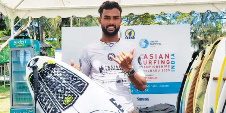 സര്‍ഫിങ്ങില്‍-രമേഷ്-ബുഡിഹാല്‍-ചരിത്ര-വെങ്കലം-സ്വന്തമാക്കി