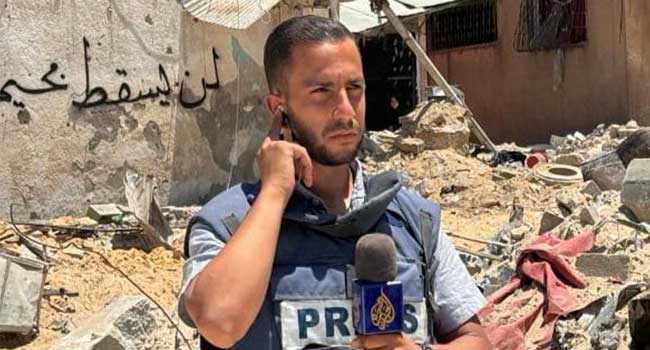 മാധ്യമപ്രവർത്തകരുടെ-ടെന്റിനു-നേരെ-ഇസ്രയേൽ-ആക്രമണം,-അൽ-ജസീറയുടെ-റിപ്പോർട്ടറും-ക്യാമറാമാനും-അടക്കം-അഞ്ച്-പേർ-കൊല്ലപ്പെട്ടു!!-കൊല്ലപ്പെട്ട-അനസ്-അൽ-ഷെരീഫ്-മാധ്യമ-പ്രവർത്തകനായി-വേഷമിട്ട-തീവ്രവാദിയെന്ന്-ഇസ്രയേൽ-സൈന്യത്തിന്റെ-അധിക്ഷേപം