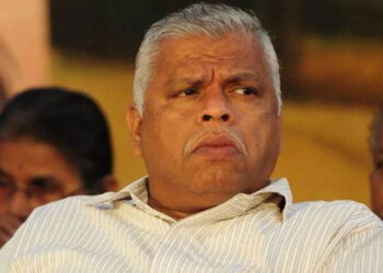 `സി-സദാനന്ദൻ-കേരളത്തിലെ-പ്ര​ഗ്യാ-സിം​ഗ്-ഠാക്കൂർ,-ക്രിമിനൽ-പ്രവർത്തനമാണോ-എംപി-ആകാനുള്ള-യോ​ഗ്യത?-‘,-എംവി-ജയരാജൻ