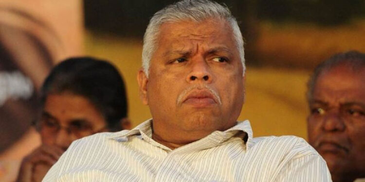 `സി-സദാനന്ദൻ-കേരളത്തിലെ-പ്ര​ഗ്യാ-സിം​ഗ്-ഠാക്കൂർ,-ക്രിമിനൽ-പ്രവർത്തനമാണോ-എംപി-ആകാനുള്ള-യോ​ഗ്യത?-‘,-എംവി-ജയരാജൻ