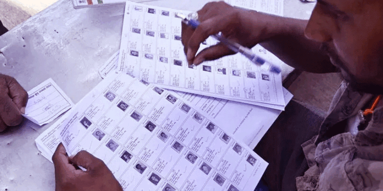 തൃശൂരിലെ-വോട്ട്-ക്രമക്കേടിൽ-കൂടുതൽ-ആരോപണങ്ങളുമായി-കോൺഗ്രസ്-നേതാക്കൾ-രംഗത്ത്