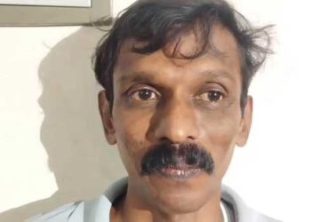 ആകെയുള്ളത്-മകൾ-കൊടുക്കുന്ന-തുച്ഛമായ-തുക-മാത്രം,-പണം-ചോദിച്ചു,-കൊടുത്തില്ല!!-വൃദ്ധ-മാതാപിതാക്കളെ-കൊലപ്പെടുത്തിയ-ശേഷം-വകവരുത്തിയെന്ന്-അയൽക്കാരെ-അറിയിച്ചു-പ്രതിയെ-പിടികൂടിയത്-ബാറിൽ-നിന്ന്