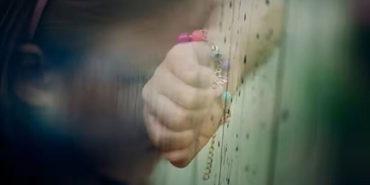 ക്ഷേത്ര-ദർശനം-കഴിഞ്ഞ്-വീട്ടിലേക്ക്-പോകും-വഴി-യുവാവ്-പിന്തുടർന്നെത്തി-;-കൊല്ലത്ത്-65കാരിക്കുനേരെ-ലൈംഗികാതിക്രമം,-പ്രതി-പിടിയിൽ