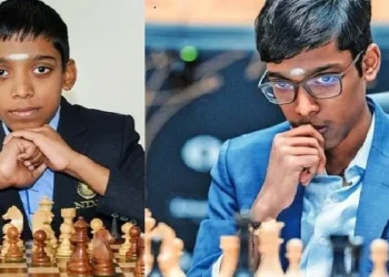 ചെസ്-കളിക്കുന്നത്-യുഎസിലായാലും-നോര്‍വെയിലായാലും-നെറ്റിയില്‍-വലിയ-ഭസ്മക്കുറി-പൂശും.എന്തുകൊണ്ടെന്ന്-വിശദീകരിച്ച്-പ്രജ്ഞാനന്ദ