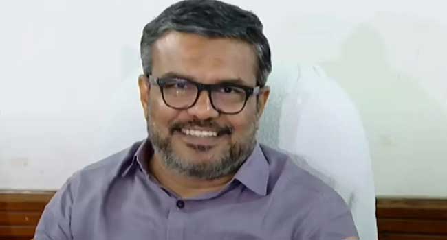 ‘ചവറ്റുകൊട്ടയിൽ-എറിഞ്ഞ-കത്തൊക്കെ-ഇനി-പൊങ്ങിവരും,-തിരഞ്ഞെടുപ്പിന്-അഞ്ചാറുമാസം-അല്ലേയുള്ളൂ!!-കഴിഞ്ഞ-തിരഞ്ഞെടുപ്പിൽ-എന്റെ-ഭാര്യയുടെ-നിയമനമായിരുന്നു-വലിയ-വാർത്ത,-തിരഞ്ഞെടുപ്പ്-കഴിഞ്ഞപ്പോൾ-അത്-ആവി-ആയിപ്പോയോ’?-രാജേഷ്-കൃഷ്ണയെ-അറിയാമോ-എന്ന-ചോദ്യത്തിന്-ഉത്തരം-നൽകാതെ-എംബി-രാജേഷ്