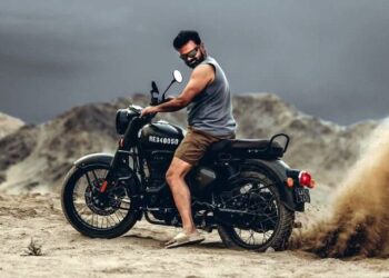 ‘ലേ-ലഡ്കാ…-ബൈക്കും-ലഡാക്കും,-വിഷ്-ലിസ്റ്റിൽ-ഒന്നുകൂടി-വെട്ടി’;-സ്വപ്നഭൂമിയിൽ-കുഞ്ചാക്കോ-ബോബൻ