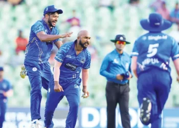 കെസിഎല്ലില്‍-തുടര്‍ച്ചയായ-രണ്ടാം-വിജയവുമായി-കൊച്ചി-ബ്ലൂ-ടൈഗേഴ്‌സ്