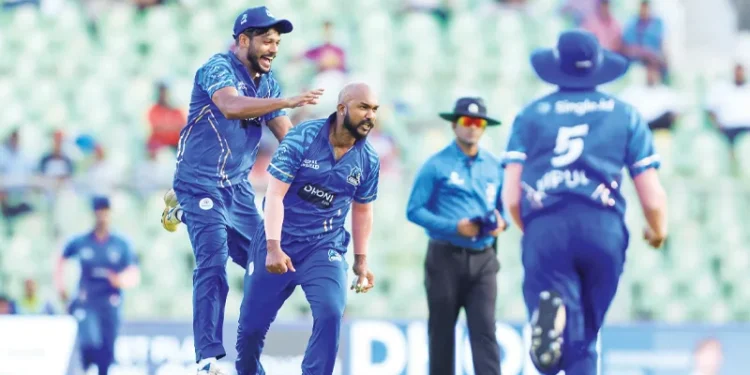 കെസിഎല്ലില്‍-തുടര്‍ച്ചയായ-രണ്ടാം-വിജയവുമായി-കൊച്ചി-ബ്ലൂ-ടൈഗേഴ്‌സ്