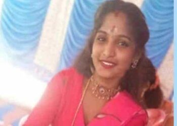 കണ്ണൂരിൽ-പട്ടാപ്പകൽ-വീട്ടിൽ-നിന്ന്-30-പവനും-അഞ്ച്-ലക്ഷം-രൂപയും-കവർന്ന-സംഭവത്തിൽ-വൻ-ട്വിസ്റ്റ്,-മകന്റെ-ഭാര്യ-കര്‍ണാടകയിലെ-ലോഡ്ജില്‍-ക്രൂരമായി-കൊല്ലപ്പെട്ടനിലയില്‍,-കൊലപാതകത്തിൽയുവതിയുടെ-ആൺ-സുഹൃത്ത്-കസ്റ്റഡിയിൽ?