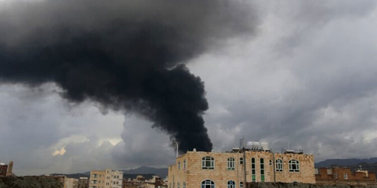 യെമനിലേക്ക്-ഇസ്രയേലിൻ്റെ-അതിരൂക്ഷ-ആക്രമണം;-പ്രസിഡൻ്റിൻ്റെ-കൊട്ടാരമടങ്ങുന്ന-പ്രദേശത്തടക്കം-വ്യോമാക്രമണം