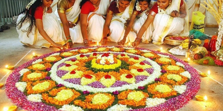 ഓണത്തിന്റെ-വരവറിയിച്ച്-അത്തം-പിറന്നു,-വർണക്കാഴ്ചകളുമായി-തൃപ്പൂണിത്തുറയില്-ഇന്ന്-അത്തം-ഘോഷയാത്ര