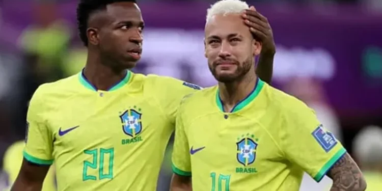 നെയ്മറും-വിനിയുമില്ലാതെ-ബ്രസീല്-ടീം