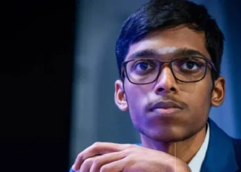 ട്രൈബ്രേക്കറില്-പ്രജ്ഞാനന്ദ-വീണു,-രണ്ടാം-സ്ഥാനം-മാത്രം,-ലഭിയ്ക്കുക-59-ലക്ഷം-രൂപ,-അടുത്ത-മാസത്തെ-ഗ്രാന്-ചെസ്-ടൂര്-ഫൈനലില്-പ്രജ്ഞാനന്ദയും