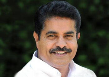 എതിര്‍ഭാഗത്തും-സമാന-ആരോപണങ്ങള്‍-നേരിടുന്നവരുണ്ടല്ലോ;-അവര്‍ക്കില്ലാത്ത-എന്തു-പ്രശ്‌നമാണ്-രാഹുലിനുള്ളത്-;-എല്ലാവര്‍ക്കും-തുല്യനീതിവേണം,-പൂര്‍ണ്ണ-പിന്തുണയുമായി-അടൂര്‍-പ്രകാശ്-എംപി