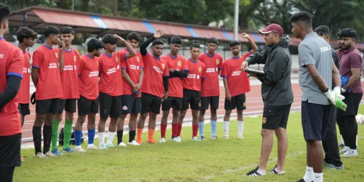 കണ്ണൂര്‍-വാരിയേഴ്‌സിന്-പരിശീലിക്കാന്‍-പോലീസ്-പരേഡ്-ഗ്രൗണ്ട്
