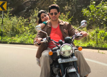 ബോക്സ്-ഓഫീസിൽ-തിളങ്ങാനാകാതെ-‘പരം-സുന്ദരി’-!