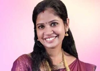 ഓണാഘോഷത്തിൽ-പങ്കെടുക്കാൻ-പോകുന്നതിനിടെ-അജ്ഞാത-വാഹനമിടിച്ച്-അധ്യാപികയ്ക്ക്-ദാരുണാന്ത്യം,-ഇടിയുടെ-ആഘാതത്തിൽ-അധ്യാപികയുടെ-കൈ-വേർപ്പെട്ടു