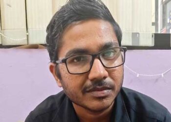 ഇൻസ്റ്റഗ്രാം-ചതിച്ചാശാനേ…-പ്ലാനിങ്ങെല്ലാം-പക്ക!!-ആദ്യം-സ്പ്രേ-പെയിന്റടിച്ച്-സിസിടിവി-ക്യാമറകൾ-മറച്ചു,-തല-മറയ്ക്കാൻ-ഹൂഡി,-പക്ഷെ-നേരത്തെ-സമൂഹമാധ്യമത്തിൽ-പങ്കുവച്ച-ചിത്രം-ചതിച്ചു,-ബാറിൽ-സിനിമ-സ്റ്റൈലിൽ-10-ലക്ഷം-അടിച്ചുമാറ്റിയ-മുൻ-ജീവനക്കാരൻ-അറസ്റ്റിൽ