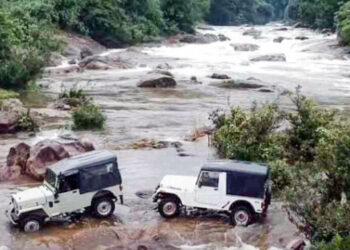 മാങ്കുളം;-സഞ്ചാരികളുടെ-ഇഷ്ടഭൂമി