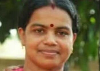 മകളെ-ട്രെയിനിൽ-കയറ്റിവിട്ട്-ഇറങ്ങുന്നതിനിടെ-ട്രെയിൻ-നീങ്ങിത്തുടങ്ങി,-ചാടിയിറങ്ങിയ-വീട്ടമ്മയ്ക്ക്-ട്രെയിനിനടിയിൽപ്പെട്ട്-ദാരുണാന്ത്യം