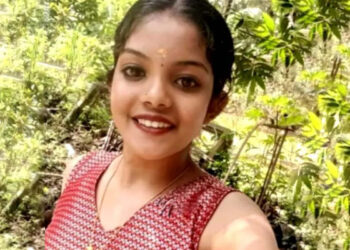 മാതാപിതാക്കളുടെ-വേർപിരിയൽ,-സ്‌കൂൾ-മാറ്റവും-കൂട്ടുകാരെ-പിരിഞ്ഞതും-കൂടുതൽ-മനോവിഷമമുണ്ടാക്കി,-കനിഷ്ക-മുൻപും-ആത്മഹത്യയ്ക്കു-ശ്രമിച്ചിരുന്നതായി-പോലീസ്,-മരണത്തിൽ-ദുരൂഹതയെന്ന്-നാട്ടുകാർ