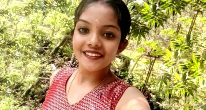 മാതാപിതാക്കളുടെ-വേർപിരിയൽ,-സ്‌കൂൾ-മാറ്റവും-കൂട്ടുകാരെ-പിരിഞ്ഞതും-കൂടുതൽ-മനോവിഷമമുണ്ടാക്കി,-കനിഷ്ക-മുൻപും-ആത്മഹത്യയ്ക്കു-ശ്രമിച്ചിരുന്നതായി-പോലീസ്,-മരണത്തിൽ-ദുരൂഹതയെന്ന്-നാട്ടുകാർ