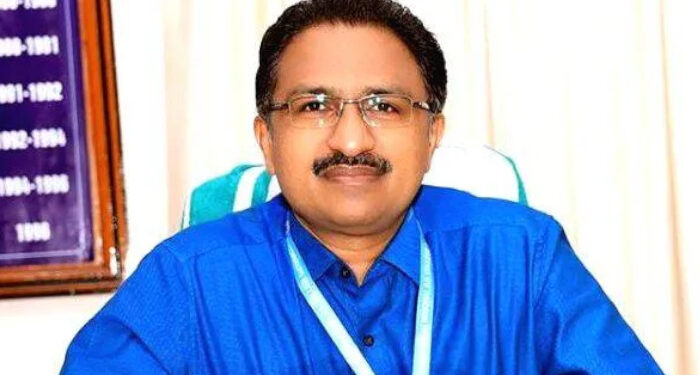 കേരള-സര്‍വകലാശാല-രജിസ്ട്രാര്‍ക്ക്-തിരിച്ചടി,-എസ്-അനില്‍കുമാറിന്റെ-സസ്പെൻഷൻ-തുടരും,-ഹര്‍ജി-തള്ളി-ഹൈക്കോടതി,-സിന്‍ഡിക്കേറ്റ്-യോഗം-ചേരാൻ-നിർദേശം