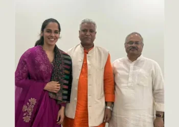 ആർഎസ്എസ്-ദൽഹി-ആസ്ഥാനം-കേശവകുഞ്ജിലെത്തി-സൈന-നെഹ്‌വാൾ;-ചിത്രം-സോഷ്യൽമീഡിയയിൽ-പങ്ക്-വച്ച്-താരം