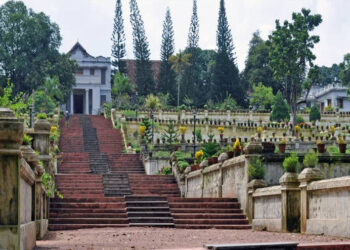 കൊച്ചി-രാജചരിത്രമുറങ്ങുന്ന-ഹിൽപാലസിലൂടെ-ഒരു-യാത്ര