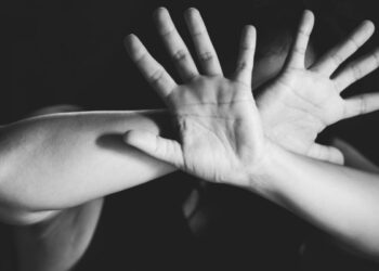 മകന്റെ-​ഗർഭമല്ലെന്ന്-അമ്മായിഅമ്മ,-ഭർത്താവ്-വയറ്റിൽ-ആഞ്ഞുചവിട്ടി,-വിവാഹം-കഴിഞ്ഞ്-മൂന്നാം-നാൾ-മുതൽ-പീഡനം,-വണ്ണത്തിന്റെ-പേരിൽ-ബോഡി-ഷെയ്മിങ്ങും,-കൊല്ലത്ത്-നവവധു-അനുഭവിച്ചത്-കൊടിയ-പീഡനങ്ങൾ