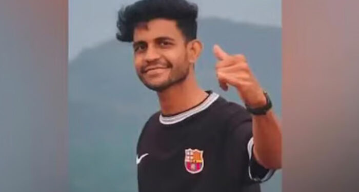 അച്ചു-വരുമെന്ന്-കരുതി-അവന്റെ-കിടക്കയും-ഷീറ്റുമൊക്കെ-വൃത്തിയാക്കി,-അവനിഷ്ടപ്പെട്ടതൊക്കെ-ഉണ്ടാക്കി-വച്ചു,-എന്നാൽ-വന്നത്-ചേതനയറ്റ-ശരീരം,-മരിക്കുന്നതിന്-മിനിറ്റുകൾക്ക്-മുമ്പ്-ആനന്ദ്-വിളിച്ചിരുന്നതായി-അമ്മ,-പൊലീസ്-ട്രെയിനിയുടെ-മരണത്തിന്-പിന്നിൽ-ഉദ്യോഗസ്ഥരുടെ-വംശീയാധിക്ഷേപം-???