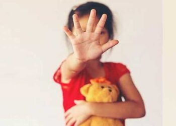 ഒന്നാം-ക്ലാസുകാരിയെ-4-മാസത്തിനിടെ-അയൽവാസിയായ-യുവാവ്-പീഡിപ്പിച്ചത്-പലതവണ!!-ഒളിവിൽ-പോയ-യുവാവിനായി-തെരച്ചിൽ