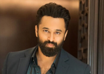 മുൻ-മാനേജറെ-മർദിച്ച-കേസിൽ-ഉണ്ണി-മുകുന്ദന്-കോടതി-നോട്ടീസ്,-അടുത്തമാസം-27ന്-ഹാജരാകണം,-മർദനമല്ല-പിടിവലി-മാത്രമാണ്-നടന്നതെന്ന്-പൊലീസ്-കുറ്റപത്രം