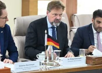 ഒന്നു-പോയാൽ-ഒൻപത്-വഴികൾ-തെളിയും…ചൈനയ്ക്കു-പിന്നാലെ-ഇന്ത്യക്കാർക്കായി-വാതിൽ-തുറന്ന്-ജർമനിയും!!-ഒരുരാത്രികൊണ്ട്-ഞങ്ങൾ-ഞങ്ങളുടെ-നിയമങ്ങൾ-മാറ്റില്ല,-വൈദഗ്ധ്യമുള്ള-ഇന്ത്യക്കാരെ-ഞങ്ങൾ-ജർമനിയിലേക്ക്-സ്വാഗതം-ചെയ്യുന്നു-ഡോ.-ഫിലിപ്പ്-അക്കേർമാൻ