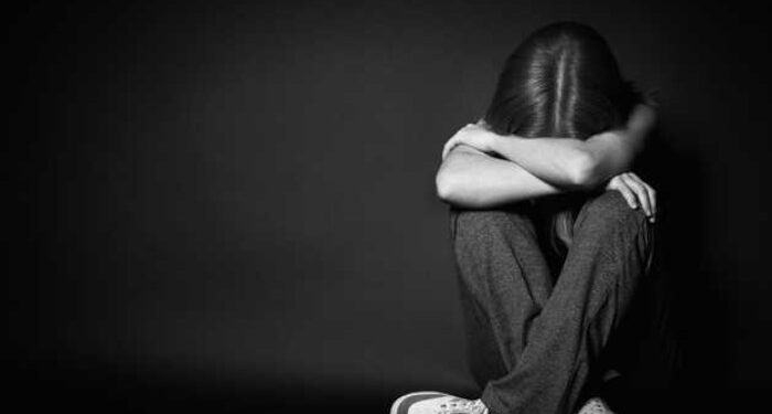 മുന്നറിയിപ്പില്ലാതെ-വീട്ടുടമ-ഹോസ്റ്റൽ-റൂം-പൂട്ടിയിട്ടു,-പെരുവഴിയിലായി-പെൺകുട്ടികൾ,-വസ്ത്രങ്ങളെടുത്തത്-പൊലീസെത്തി-വാതിൽ-കുത്തിതുറന്ന്,-വാടക-കൃത്യമായി-നൽകിയിരുന്നെന്ന്-പെൺകുട്ടികൾ