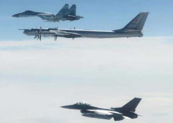 റഷ്യ-അടുത്തതായി-ഉന്നമിടുന്നത്-ആരെ?-അലാസ്കയ്ക്ക്-സമീപം-റഷ്യൻ-4-യുദ്ധവിമാനങ്ങൾ!!-പ്രതിരോധം-യുഎസ്-വിമാനങ്ങൾ,-നീക്കം-യുക്രെയ്ൻ-യുദ്ധത്തിന്റെ-പേരിൽ-റഷ്യ–യുഎസ്-നേതാക്കളുടെ-വാക്കുതർക്കം-തുടരുന്നതിനിടെ