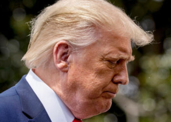 മരുന്നിലും-പണി-തന്ന്-ട്രംപ്;-ഇറക്കുമതി-ബ്രാൻഡഡ്-മരുന്നുകൾക്ക്-100%-തീരുവ-ഏർപ്പെടുത്തി,-ഇന്ത്യൻ-ഫാർമസ്യൂട്ടിക്കൽ-മേഖലയ്ക്ക്-കനത്ത-തിരിച്ചടി,-ഒക്ടോബർ-ഒന്നുമുതൽ-പുതിയ-തീരുവ-പ്രാബല്യത്തിൽ