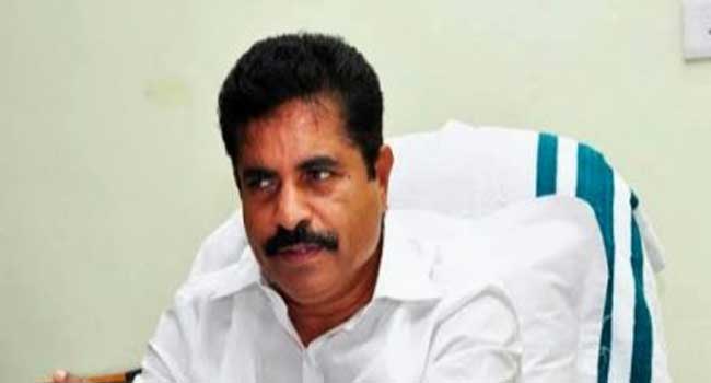 ഷാഫിക്കെതിരെ-ആരോപണമുന്നയിക്കുന്നവർ-തിരിച്ച്-അങ്ങോട്ടുതന്നെ-എത്തുമെന്ന്-ഓർത്തോണം,-എൽഡിഎഫ്-വീണ്ടും-അധികാരത്തിൽ-വരുമെന്ന്-വെള്ളാപ്പള്ളി-പറയുന്നുണ്ടെങ്കിലും-അദ്ദേഹത്തിന്റെ-അഭിപ്രായം-മാറിയാലോ?-അടൂർ-പ്രകാശ്